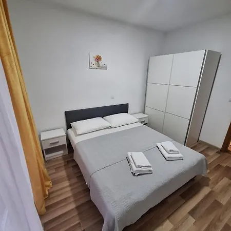 Guest house Kalale Deluxe -