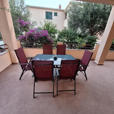 Kalale Deluxe - Gasthof Makarska