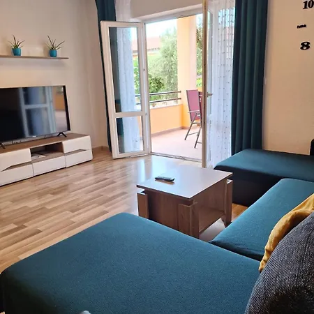 Guest house Kalale Deluxe - 3*