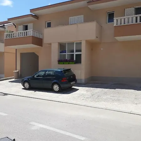 Konukevi I Soba Andrijasevic 3*