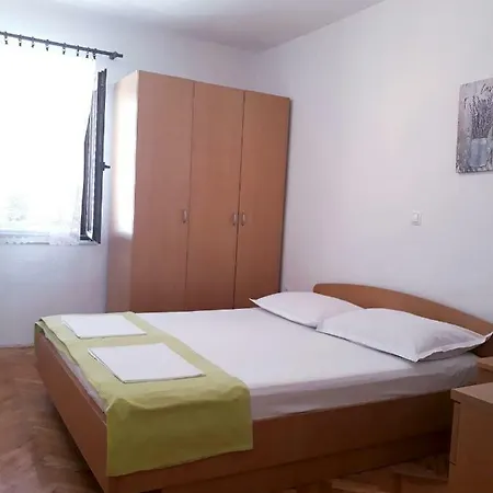 Kalale Deluxe -