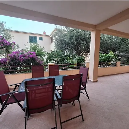 Kalale Deluxe - Πανσιόν 3*